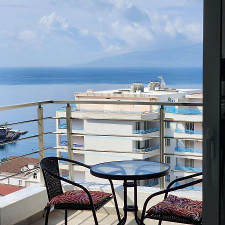 Amazing Sea View Apartment Sarandë Eksteriør bilde