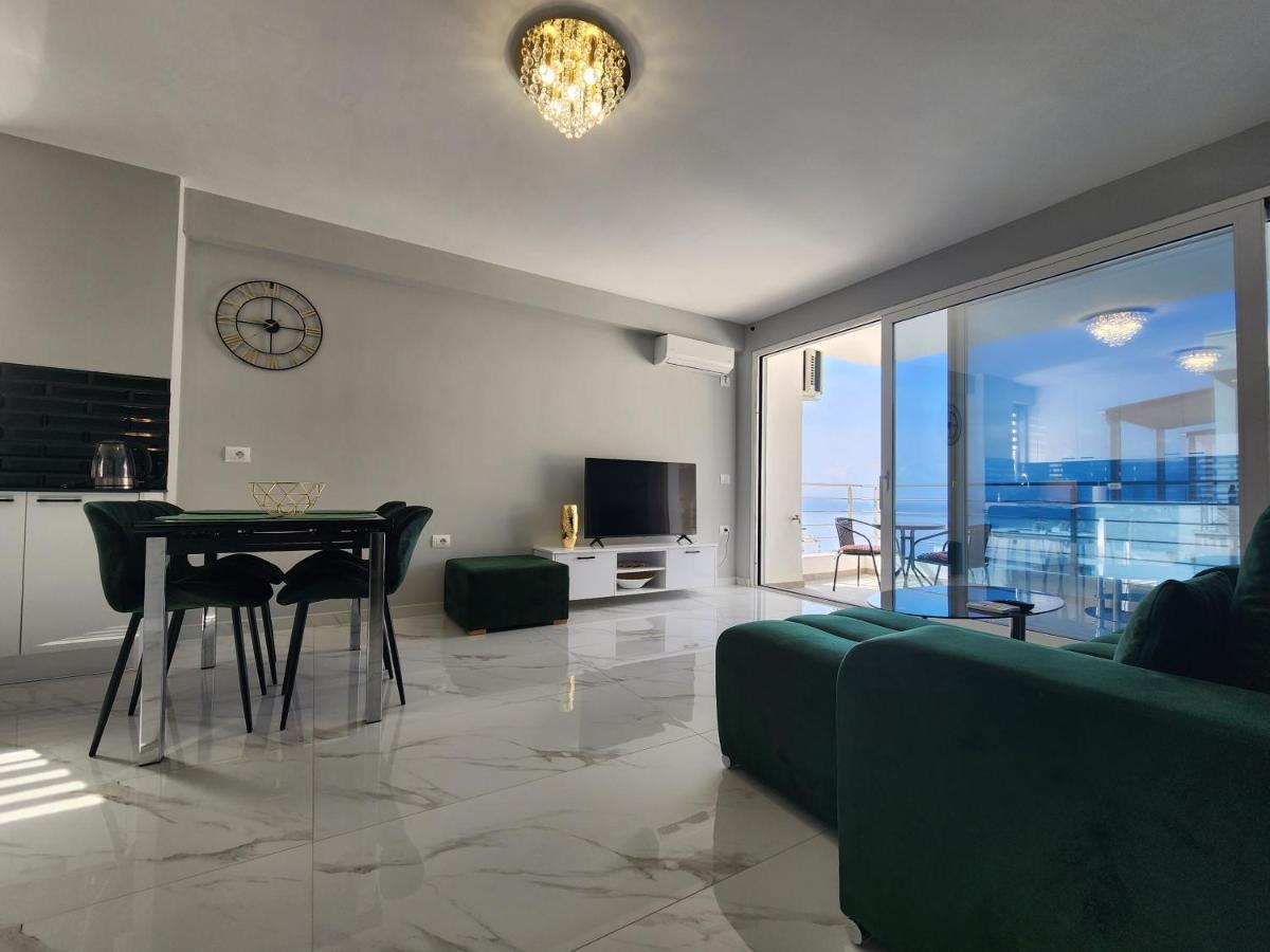 Amazing Sea View Apartment Sarandë Eksteriør bilde