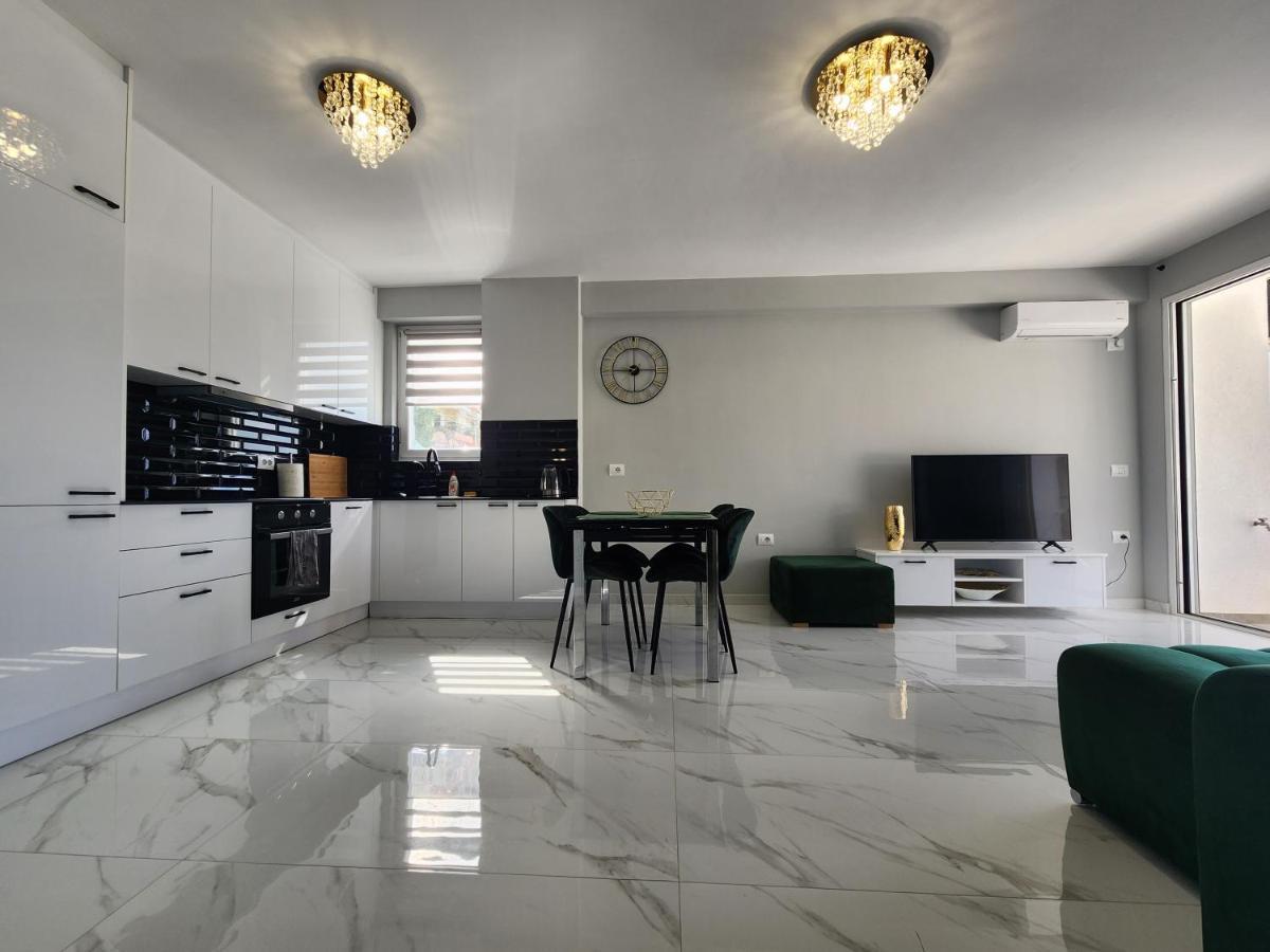 Amazing Sea View Apartment Sarandë Eksteriør bilde